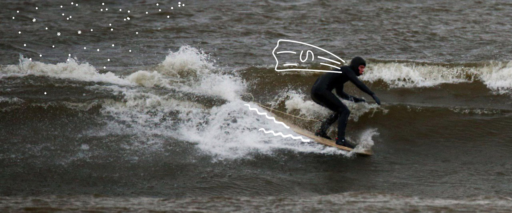 Полноразмерная обложка поста на тему: «Главный плюс — нет людей в воде».<br> Как проходит зимний серфинг на Ладоге
