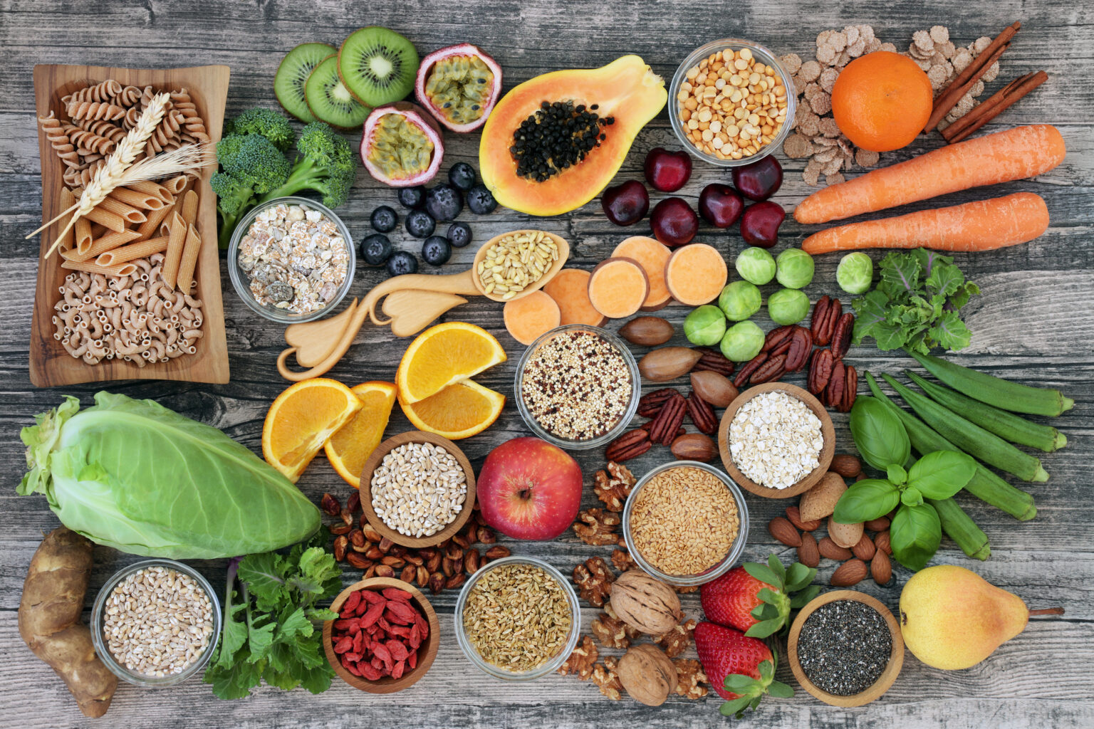 Полезные продукты. Полезное питание. Здоровые продукты питания. Овощи и фрукты.