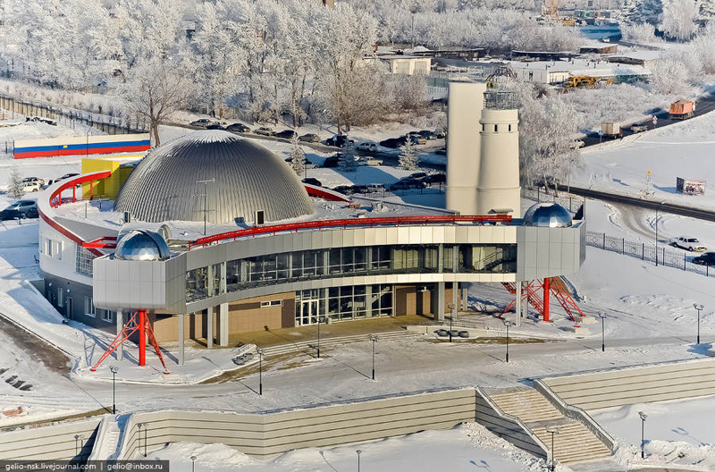 Большой новосибирский планетарий открыли в 2012 году. Это самый крупный планетарий за Уралом